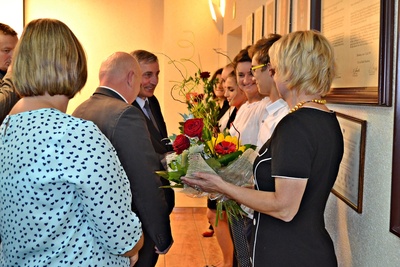 Uroczyste wręczenie dyplomów.