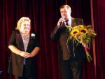 2.	Otwarcia sezonu artystycznego dokonał burmistrz wspólnie z dyrektor DK